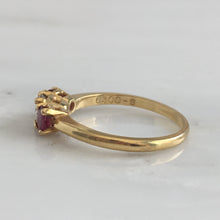 Load image into Gallery viewer, Vintage Diamond & Ruby 18K Yellow Gold Ring
