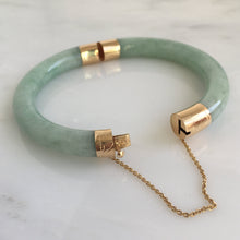Load image into Gallery viewer, Chinese Green Jade Jadeite Bracelet Bangle