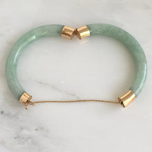 Load image into Gallery viewer, Chinese Green Jade Jadeite Bracelet Bangle