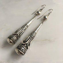 Load image into Gallery viewer, Vintage Silver Torpedo Earrings