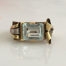 Load image into Gallery viewer, Art Deco Retro Aquamarine & 14K Gold Ring