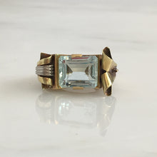 Load image into Gallery viewer, Art Deco Retro Aquamarine & 14K Gold Ring