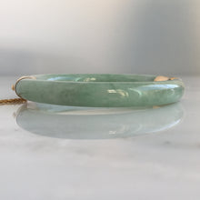 Load image into Gallery viewer, Chinese Green Jade Jadeite Bracelet Bangle