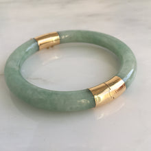 Load image into Gallery viewer, Chinese Green Jade Jadeite Bracelet Bangle