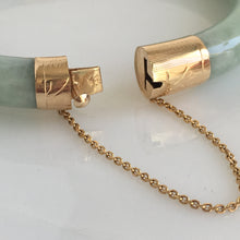 Load image into Gallery viewer, Chinese Green Jade Jadeite Bracelet Bangle