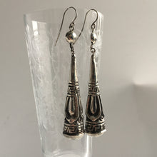 Load image into Gallery viewer, Vintage Silver Torpedo Earrings