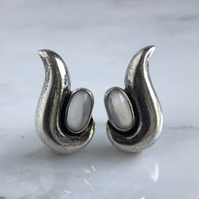 Load image into Gallery viewer, Mexican Silver Antonio Moonstone Sterling Earrings
