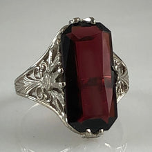 Load image into Gallery viewer, Edwardian Garnet 14K Filigree Ring