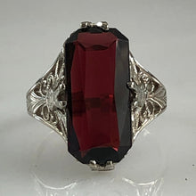Load image into Gallery viewer, Edwardian Garnet 14K Filigree Ring