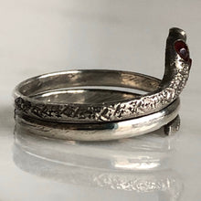 Load image into Gallery viewer, Vintage Snake Sterling Silver Ring