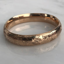 Load image into Gallery viewer, Victorian 10K Gold Floral Engraved Bangle Bracelet