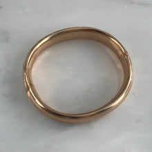 Load image into Gallery viewer, Victorian 10K Gold Floral Engraved Bangle Bracelet