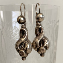 Load image into Gallery viewer, Victorian Silver Earrings