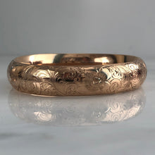 Load image into Gallery viewer, Victorian 10K Gold Floral Engraved Bangle Bracelet