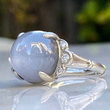 Load image into Gallery viewer, Vintage 18ct Star Sapphire & Diamond Platinum Ring