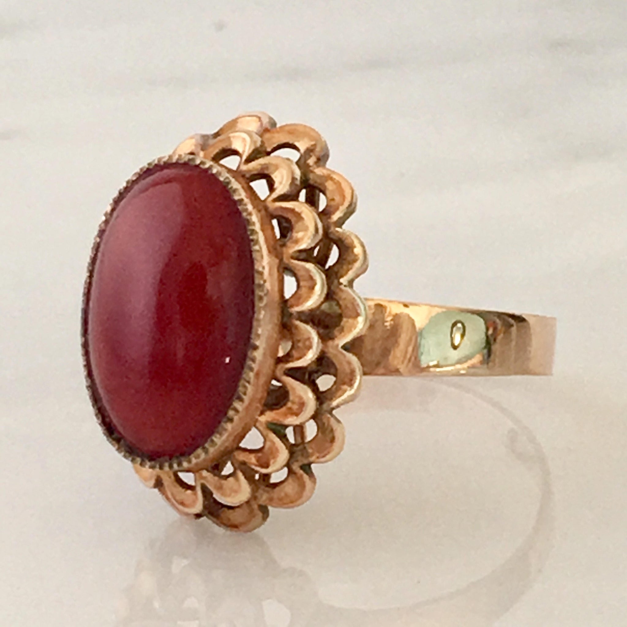 Gemstones: Wear red coral to remove all marriage obstacles in life know the  benefits of wearing moonga - Astrology in Hindi - Gemstones: वैवाहिक जीवन  में दिक्कतों को दूर करने के लिए