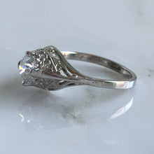 Load image into Gallery viewer, Vintage .50ct Diamond 18K Gold Filigree Ring
