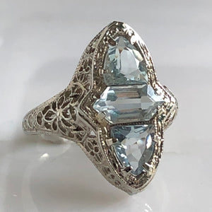 Edwardian Aquamarine Filigree 14K White Gold Ring