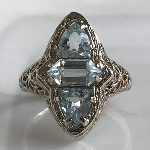 Edwardian Aquamarine Filigree 14K White Gold Ring