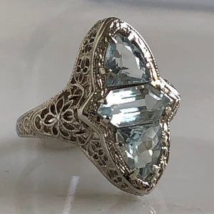 Edwardian Aquamarine Filigree 14K White Gold Ring